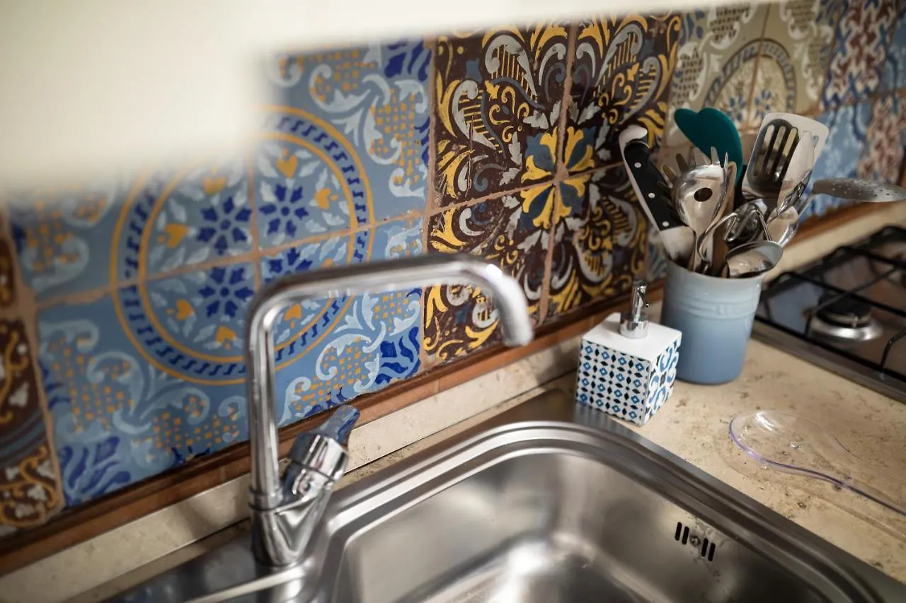 Privacy In Venice - Your Apartment To Be Let Alone Italy